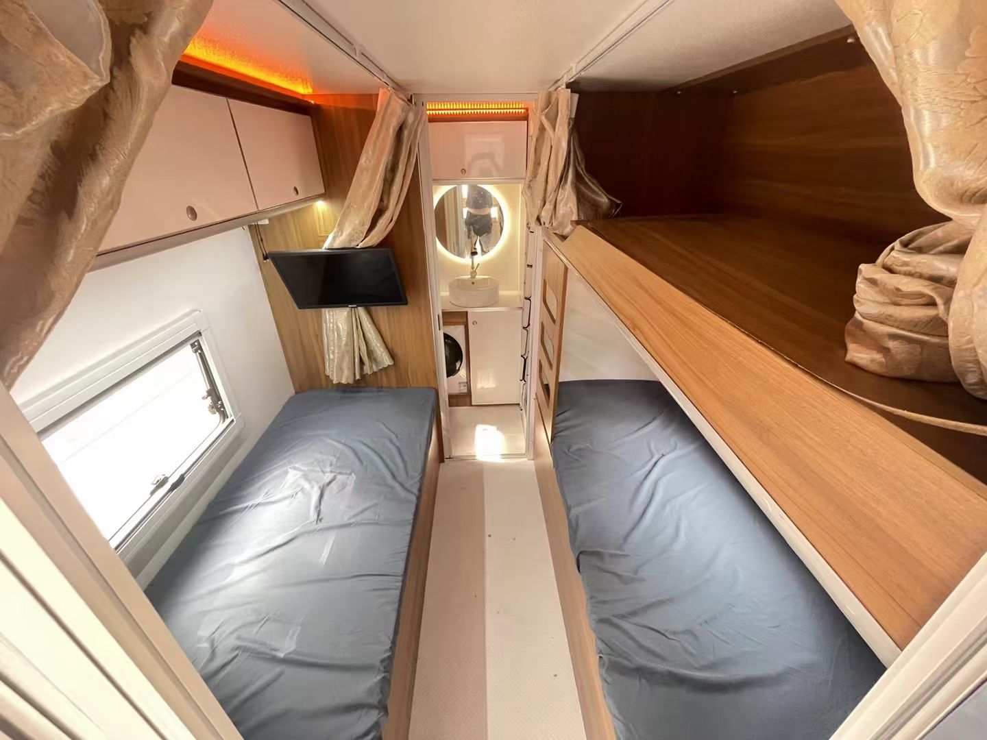Rimorchio da Viaggio Fuoristra - Camper Trailer Suspension Independent recensione e prezzo